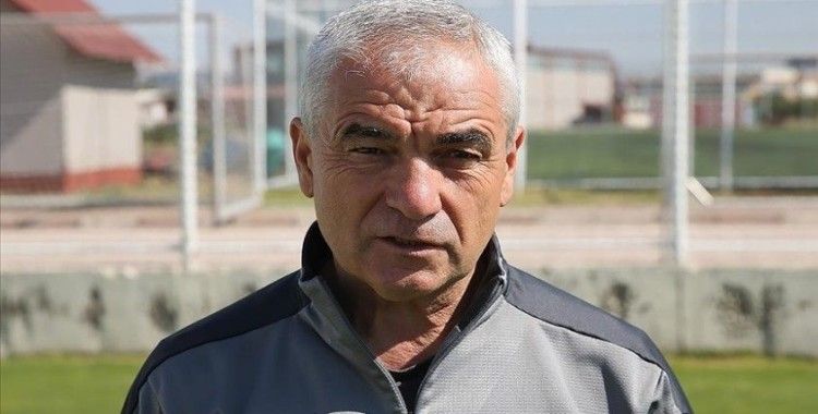 Sivasspor Teknik Direktörü Rıza Çalımbay'dan taraftara aşı çağrısı
