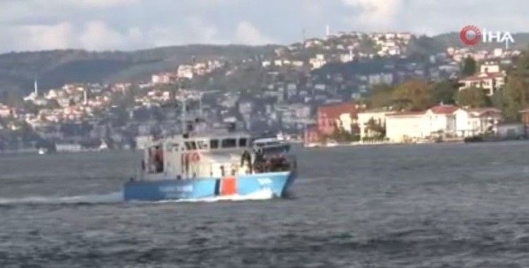 Bulgar Sahil Güvenlik botu İstanbul Boğazı’ndan geçti
