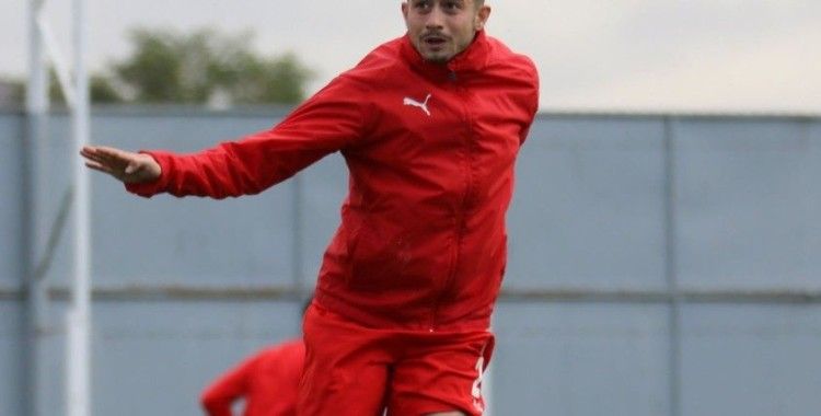 Sivasspor’lu futbolcu Kerem Atakan Kesgin’in acı günü
