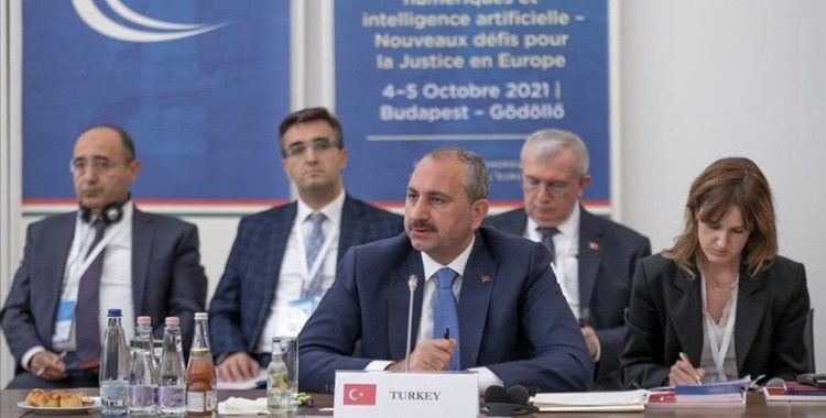 Adalet Bakanı Gül: Hiçbir teknolojik gelişme insandan daha değerli değildir