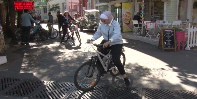 Adalar’da akülü araç yasağı gelince bisikletlere talep arttı