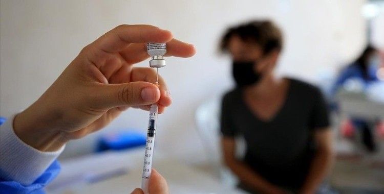 Bilim Kurulu Üyesi Prof. Dr. Alper Şener'den gençlere aşı uyarısı