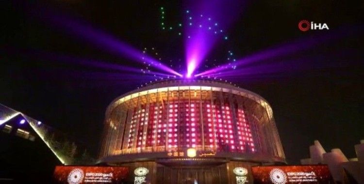Dubai’deki Expo 2020’de ışık gösterileri hayran bırakıyor