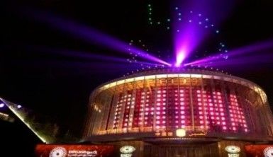 Dubai'deki Expo 2020'e ışık gösterileri hayran bırakıyor