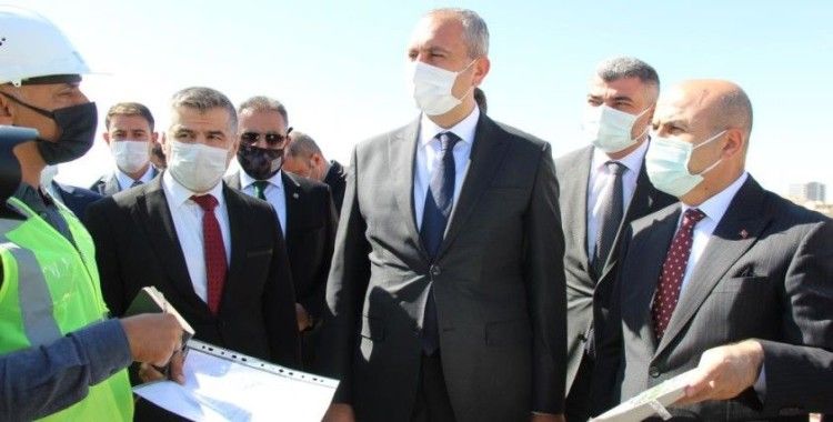 Adalet Bakanı Gül, Mardin'de yapılacak olan yeni adliye binası çalışmalarını yerinde inceledi