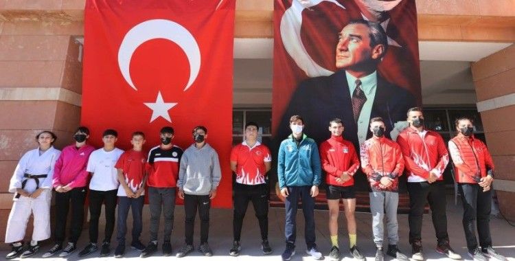 Van Büyükşehir Belediyesi'nden amatör spor kulüplerine destek