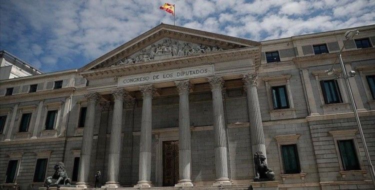 İspanya hükümeti bazı devlet kurumlarını başkent dışına çıkarmayı planlıyor