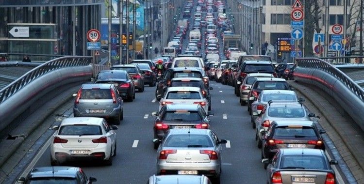 Belçika'daki 600 bin aracın yıl başından itibaren başkente girmesi yasak olacak