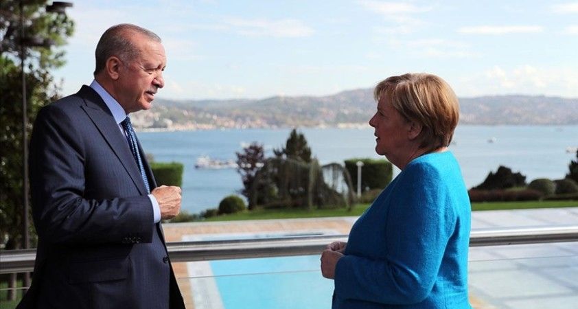 Η Μέρκελ υπερασπίστηκε τον διάλογο και τη συνεργασία παρά την αντίθεση στην Τουρκία στην Ευρώπη