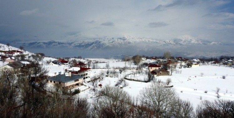 Doğu Anadolu’da Pazartesi’den itibaren kar bekleniyor, hava sıcaklığı 10 derece düşecek
