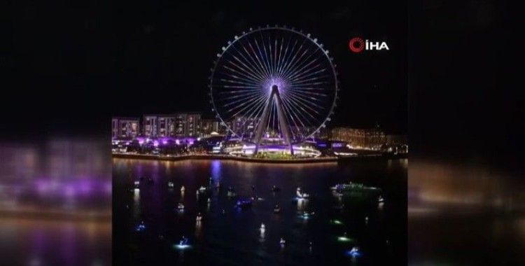 Dünyanın en büyük dönme dolabı Dubai’de açıldı