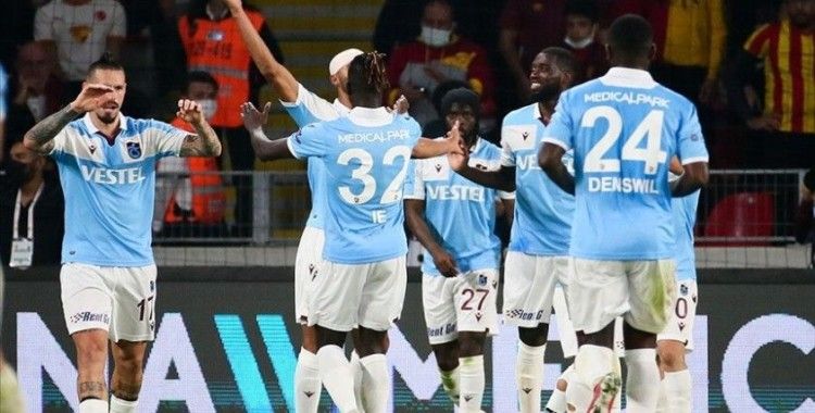 Lider Trabzonspor deplasmanda Göztepe'yi yendi