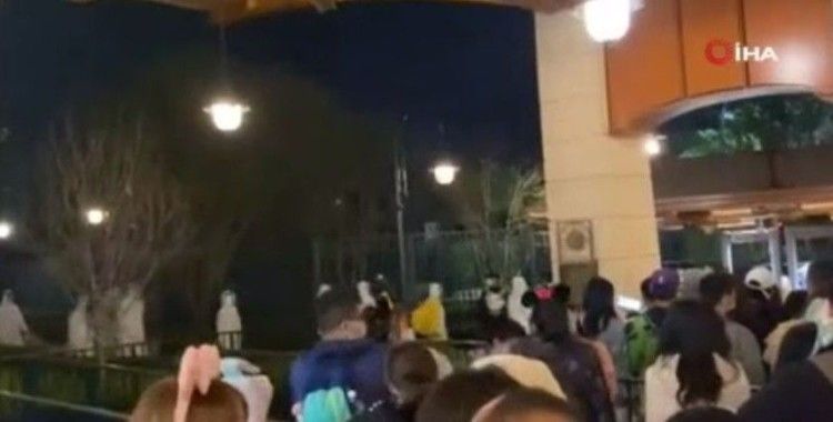 Şanghay’daki Disneyland parkında yaklaşık 34 bin kişi karantinaya alındı