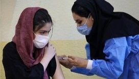 İran'da aşılamanın artmasıyla salgındaki vaka ve can kayıpları azalıyor