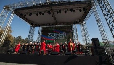 Bakü'de Mehteran Birliği, Zafer Günü'nde Azerbaycanlıları coşturdu