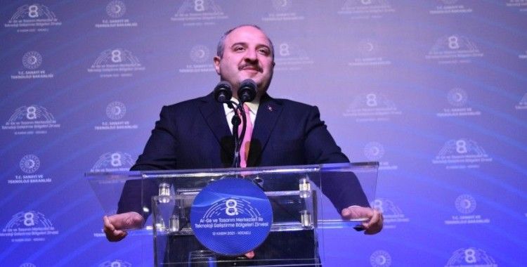 Sanayi ve Teknoloji Bakanı Mustafa Varank: 'Uçan arabalarda firmalarımız ciddi çalışmalar yürütüyor'