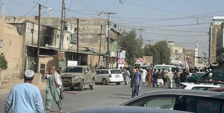 Afganistan'ın Nangarhar vilayetinde bir camiye bombalı saldırı düzenlendi