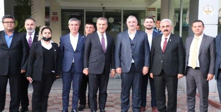 Sarıgül, Kahta Belediye Başkanı Turanlı ile bir araya geldi