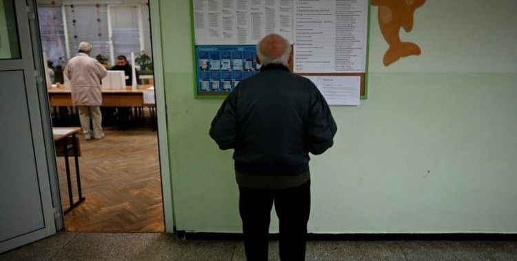 Bulgaristan’da Değişime Devam Partisi parlamento seçimlerini az farkla önde götürüyor