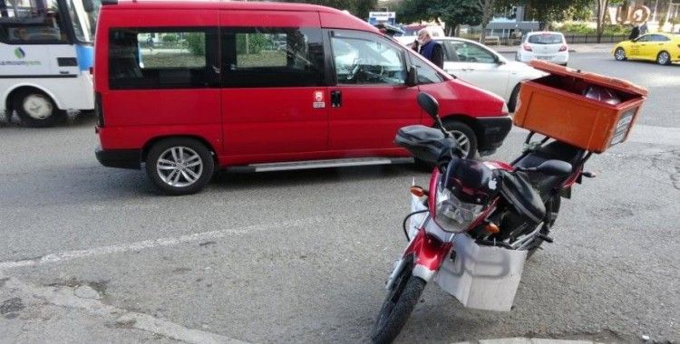 Samsun'da motosikletli kurye kazası: 1 yaralı