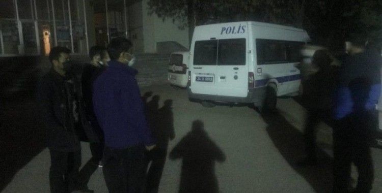 Erzincan’da bir evde 4 kaçak göçmen yakalandı