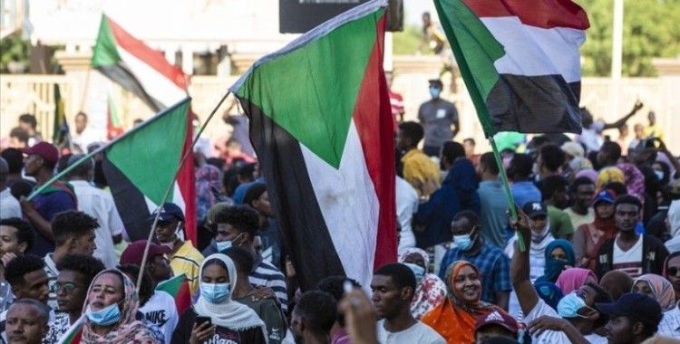 Sudan'da askeri yönetim karşıtlarından sivil itaatsizlik çağrısı