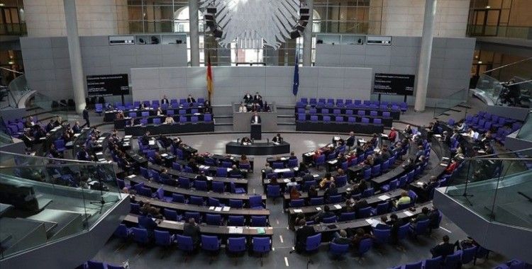 Almanya'da Federal Meclis'te yeni Kovid-19 önlemleri kabul edildi