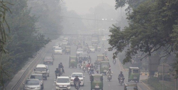 Lahor'da hava kirliliği tehlike verici boyuta ulaştı