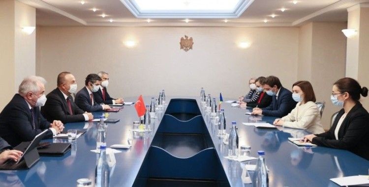 Dışişleri Bakanı Çavuşoğlu, Moldova Cumhurbaşkanı Sandu ile bir araya geldi