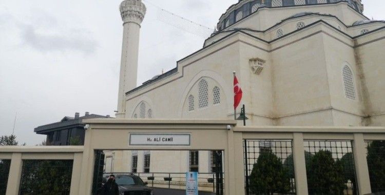 Cumhurbaşkanı Erdoğan cuma namazını Hz. Ali Camii’nde kıldı