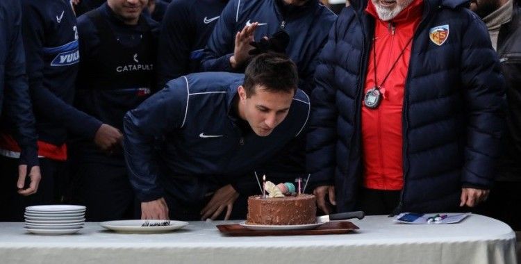 Mario Gavranovic’in doğum günü kutlandı