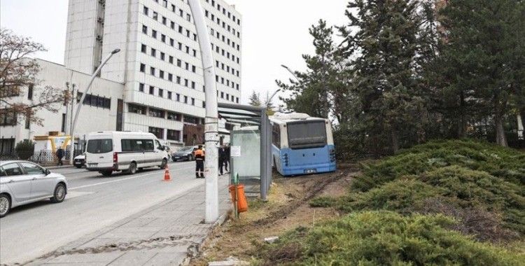 Halk otobüsü şoförünün dikkati muhtemel faciayı önledi