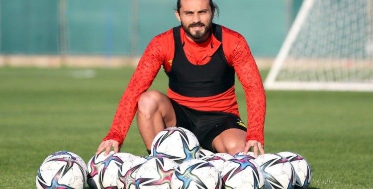 Halil Akbunar: "Fenerbahçe’ye yine gol atmak istiyorum"
