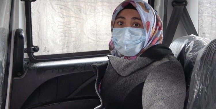 Cenaze törenine katılan korona virüslü kadın otobüste yakalandı: Karantinaya alındı