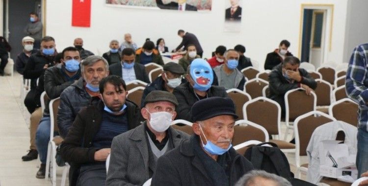 Yozgat’ta Perinçek’e maskeli protesto