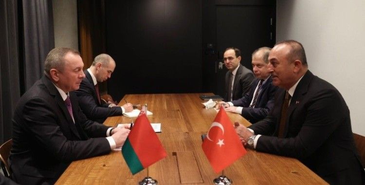 Bakan Çavuşoğlu, Belaruslu mevkidaşı Makei ile görüştü