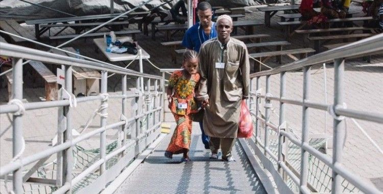 Senegal'de demirleyecek dünyanın en büyük sivil hastane gemisi gönüllülerini bekliyor