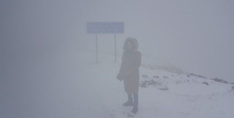  Erzincan’ın yüksek kesimlerinde kar ve tipi