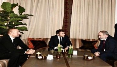 Aliyev, Brüksel'de Macron ve Paşinyan ile görüştü