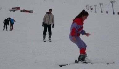 Van'da 3 yılın ardından kayak sezonu açıldı