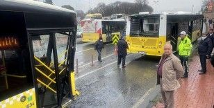 Fatih'te iki İETT otobüsünün çarpışması sonucu 5 kişi yaralandı