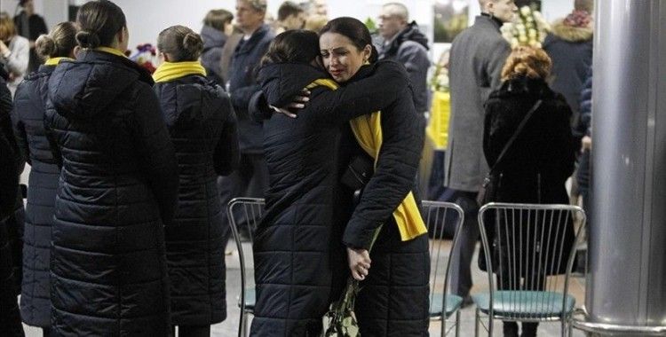 İran'ın düşürdüğü Ukrayna uçağında ölen İranlıların yakınları 'adalet' istiyor