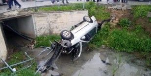 Fethiye’de otomobil su kanalına devrildi: 2 yaralı