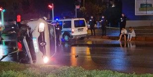 Alkolden ehliyetini kaptıran alkollü sürücü, polisten kaçarken kaza yaptı