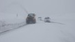 Antalya -Konya karayolunda kar kalınlığı 1 metreyi geçti