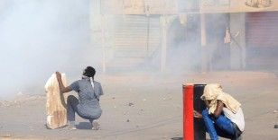 Sudan'daki protestolarda bir polis hayatını kaybetti