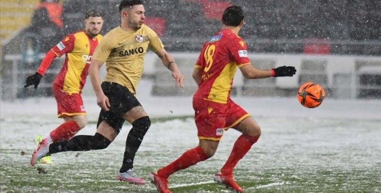 Gaziantep FK-Öznur Kablo Yeni Malatyaspor maçı, yoğun kar yağışı nedeniyle tatil edildi