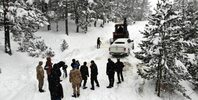 Erzincan'da kar ve tipiden 123 köy yolu ulaşıma kapandı
