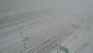 TEM’de kar yağışı nedeniyle trafik durma noktasına geldi