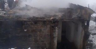 Şırnak'ta ahırda yangın: 65 hayvan telef oldu